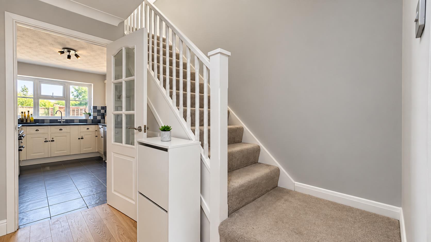 3 bed property in Kennington Close, Newport Pagnell